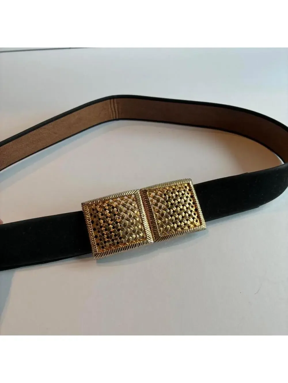 Vintage Paquette Gold Tone Mesh Buckle Belt Black Faux Suede Adjustable 29-32
